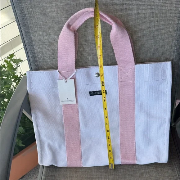 Island Company Large White and Pink Tote Bag - Picture 8 of 10